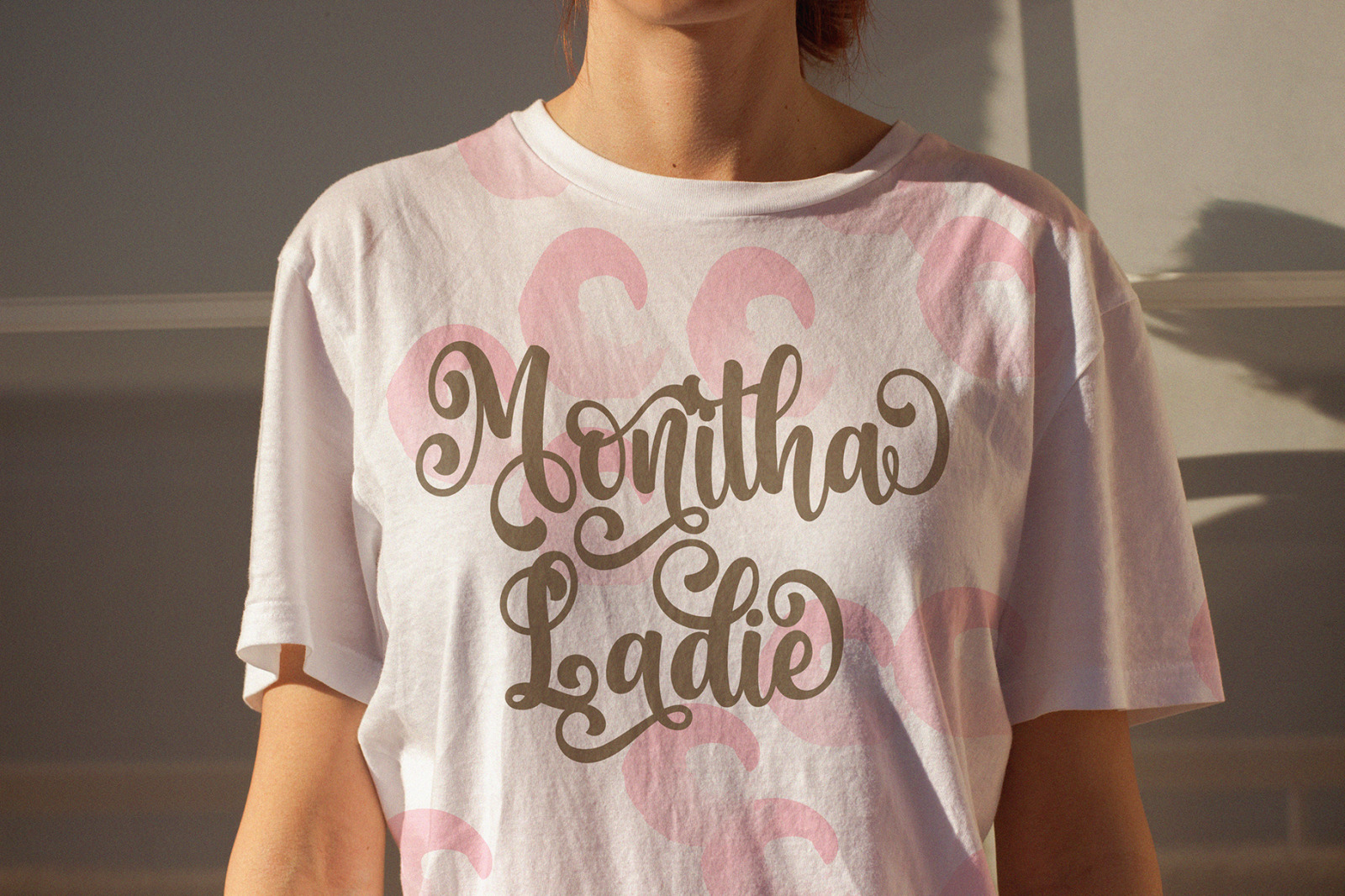 Monitha Font Monitha Font