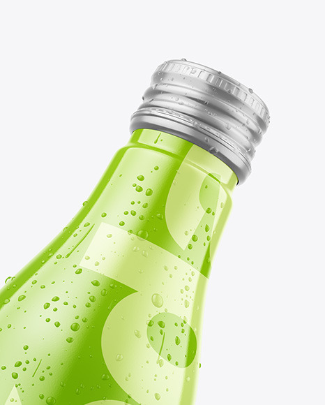 Fly Glossy Drink Bottle w/ Drops Mockup