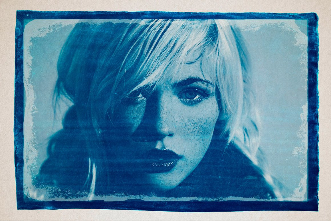 CYANOTYPE Digital Photoshop Effect