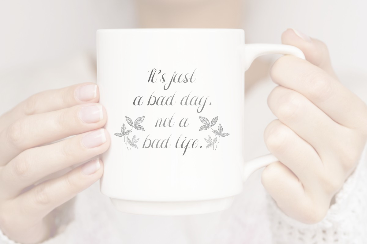 Photogenics Luxury Font Photogenics Luxury Font