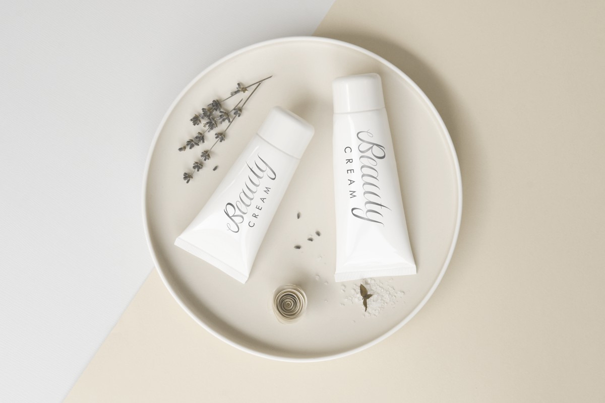 Photogenics Luxury Font Photogenics Luxury Font