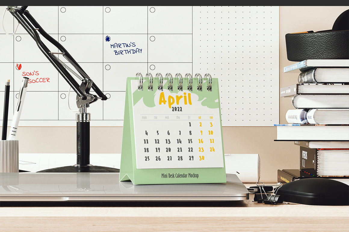 Mini Desk Calendar Mockup Mini Desk Calendar Mockup