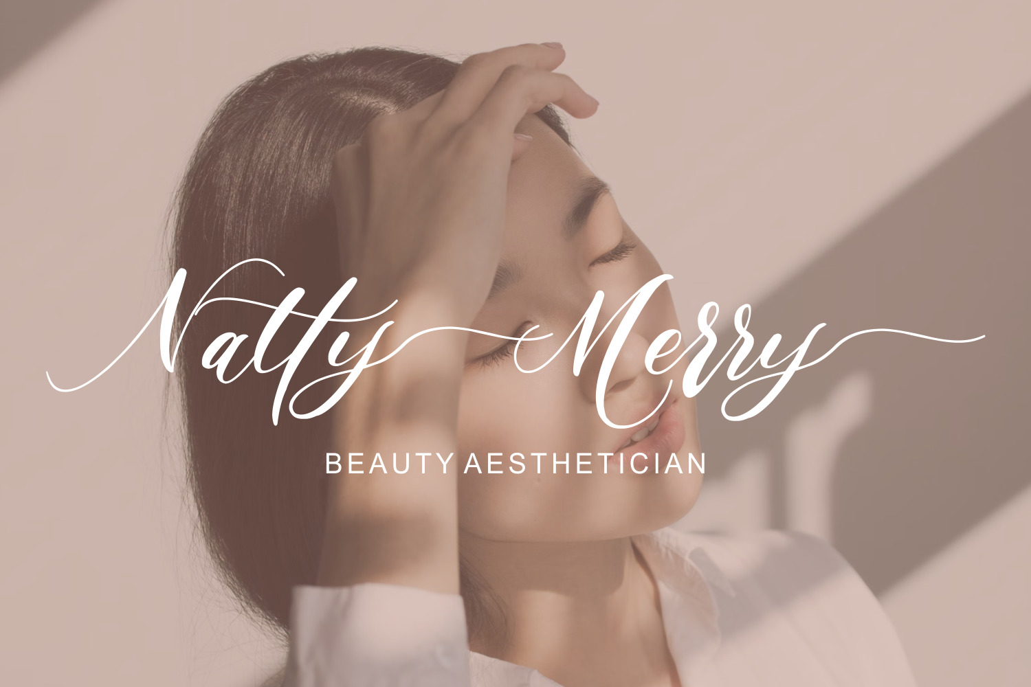 Astutty Font Astutty Font