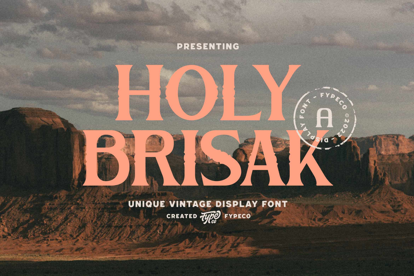 Holy Brisak - Vintage Display font