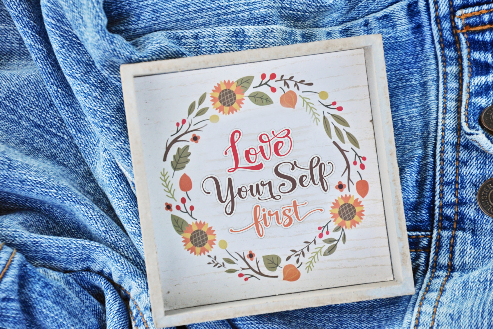 Beauty & Shine / Pretty Script Beauty & Shine / Pretty Script