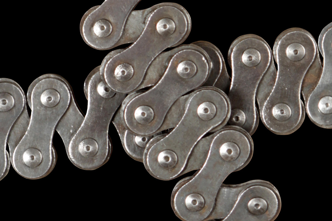 Chain Zigzag Font Chain Zigzag Font