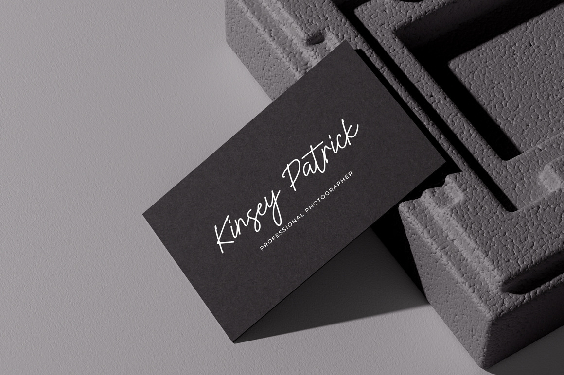 Busted Soul - Modern Script Font Busted Soul - Modern Script Font