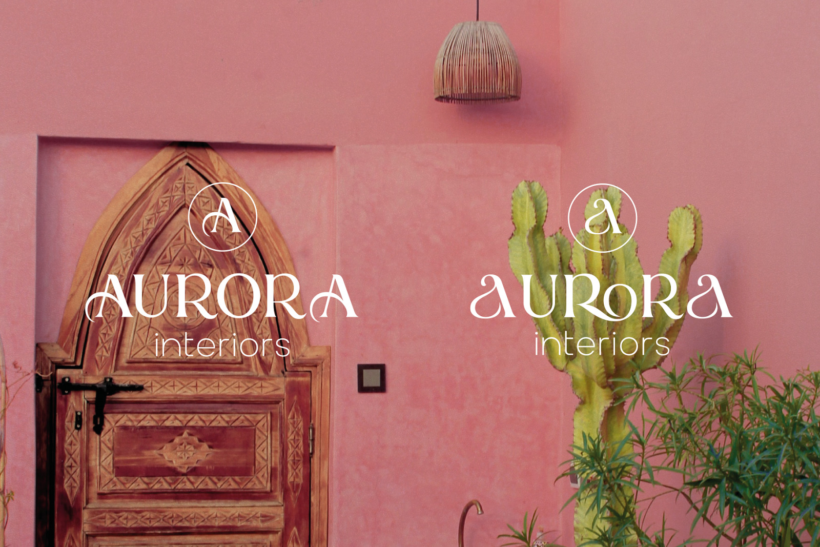 Royal Crest - Decorative Typeface Royal Crest - Decorative Typeface