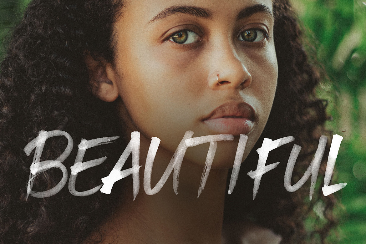 Opera Voice SVG Brush Font Opera Voice SVG Brush Font