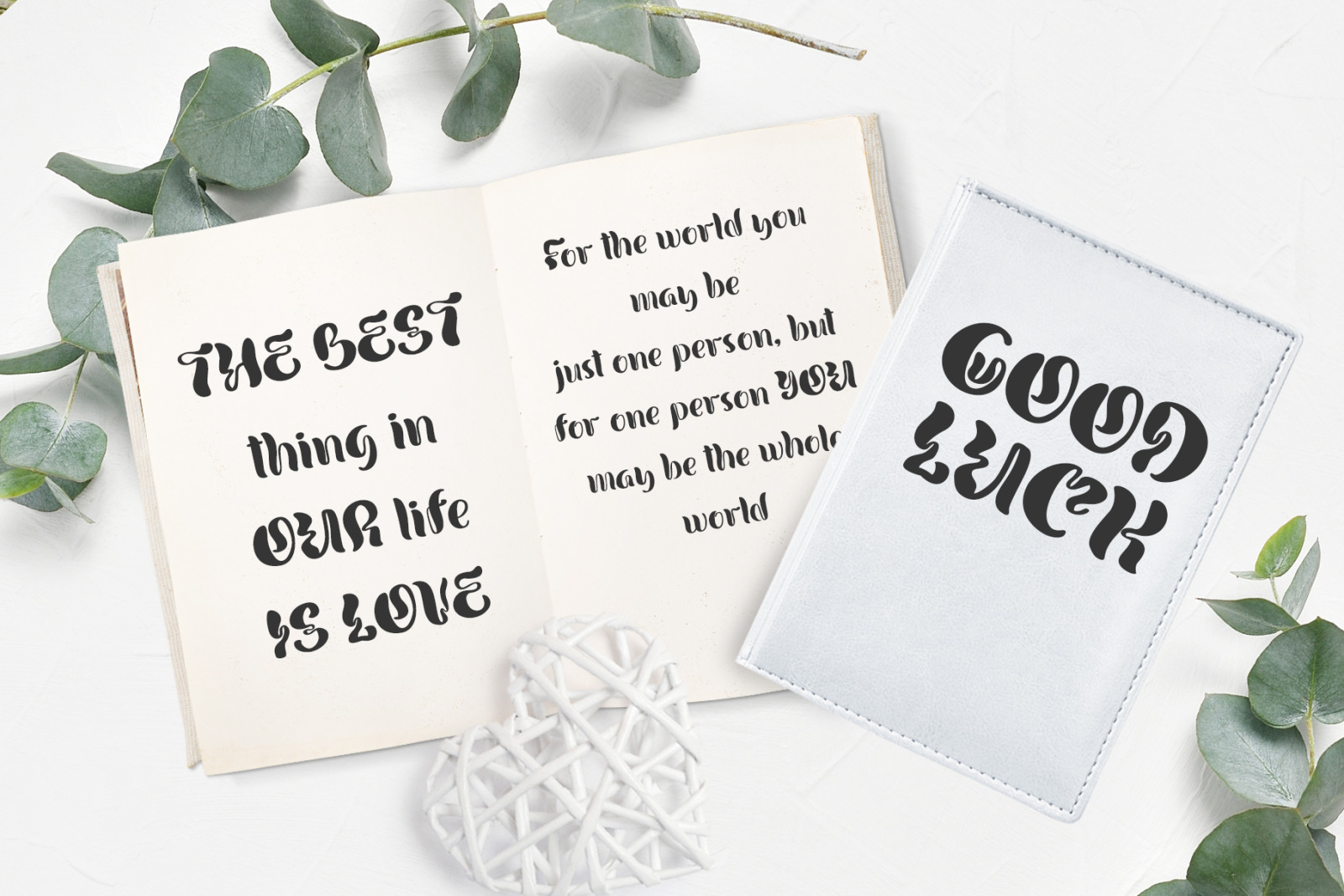 Round Hand Drawn Display liquid Font Round Hand Drawn Display liquid Font
