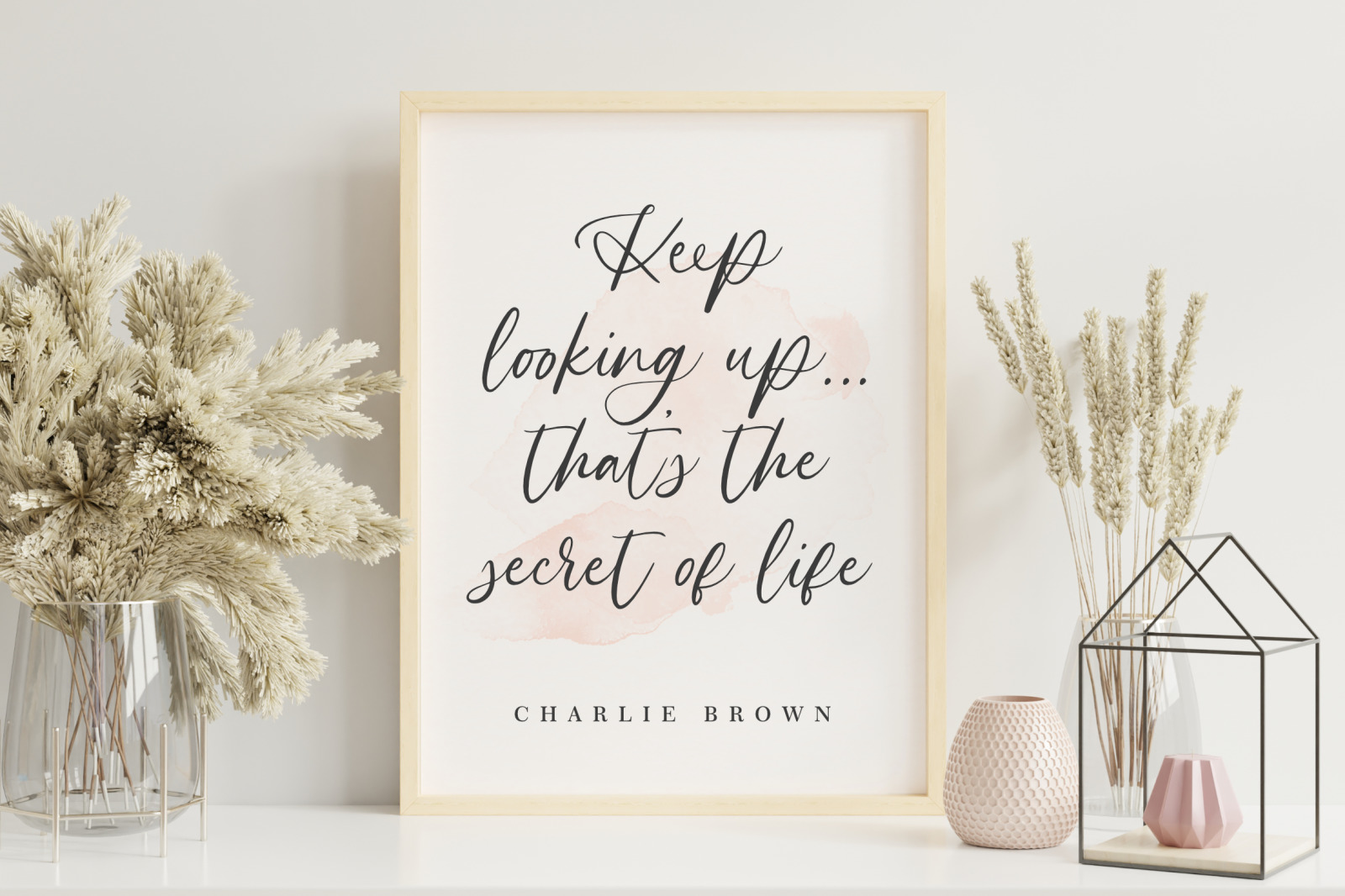 Golden Bloom – Natural Handwritten Script Typeface Golden Bloom – Natural Handwritten Script Typeface