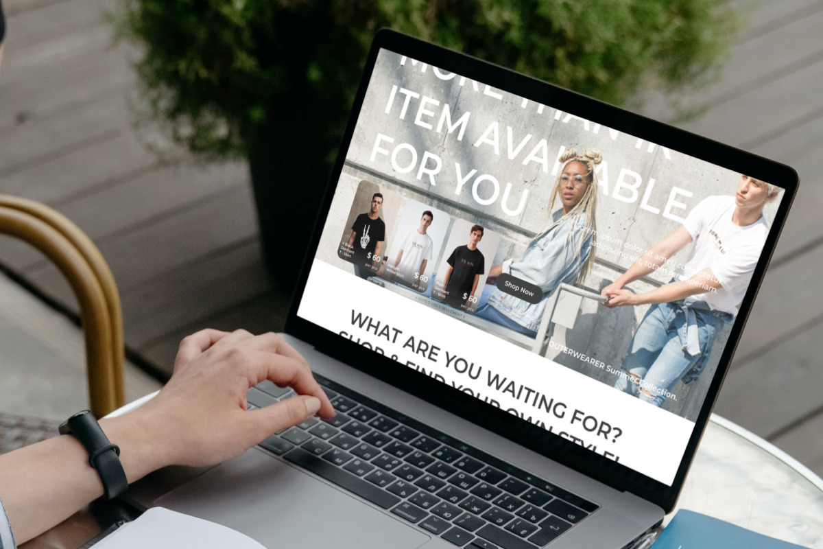 Outerwearer - Website Home Landing Page Outerwearer - Website Home Landing Page