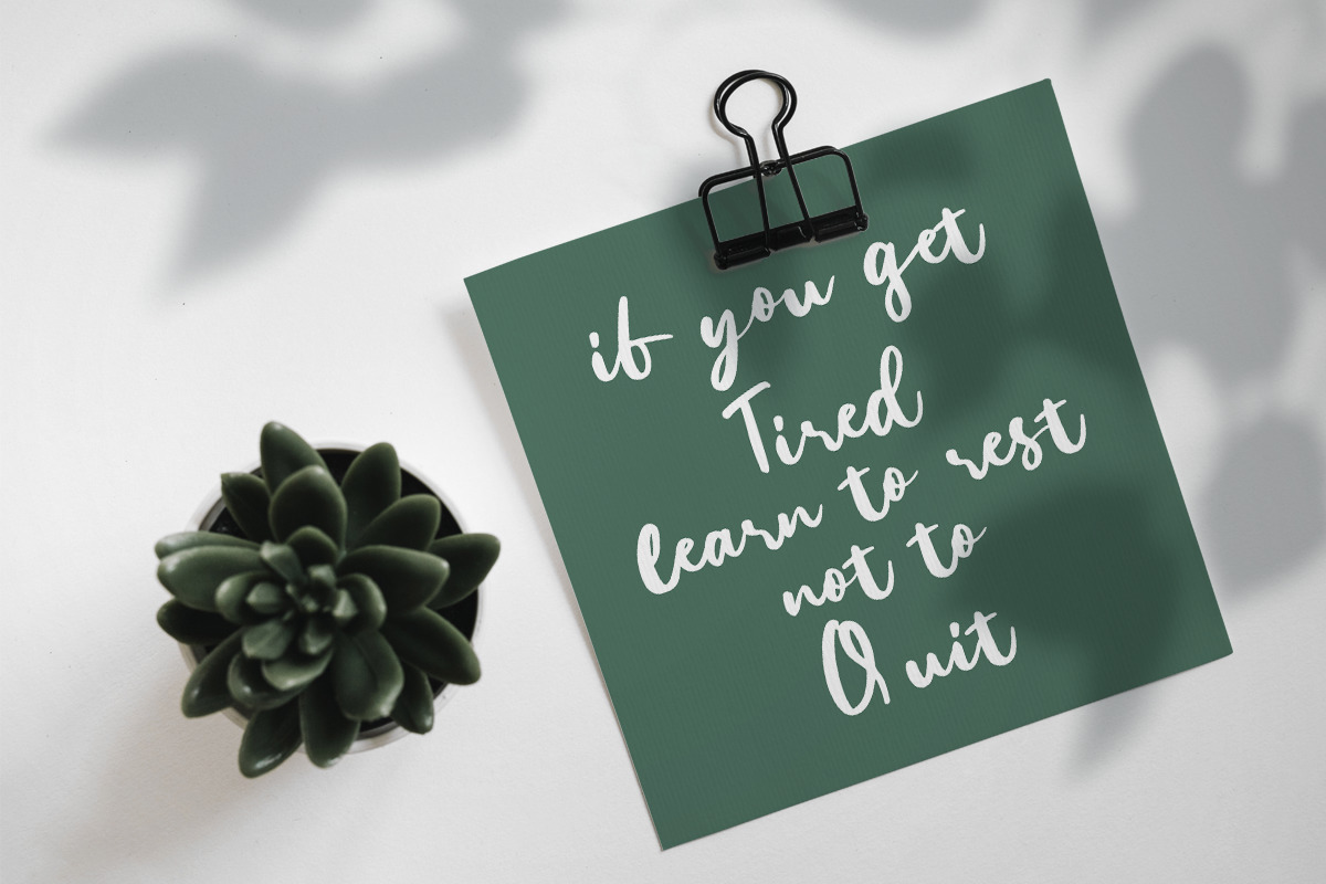 Melamine – Feminine Handwritten Font Melamine – Feminine Handwritten Font
