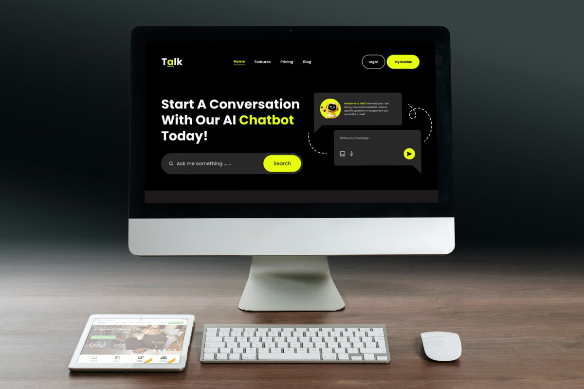 Talk - AI Chatbot Landing Page V1