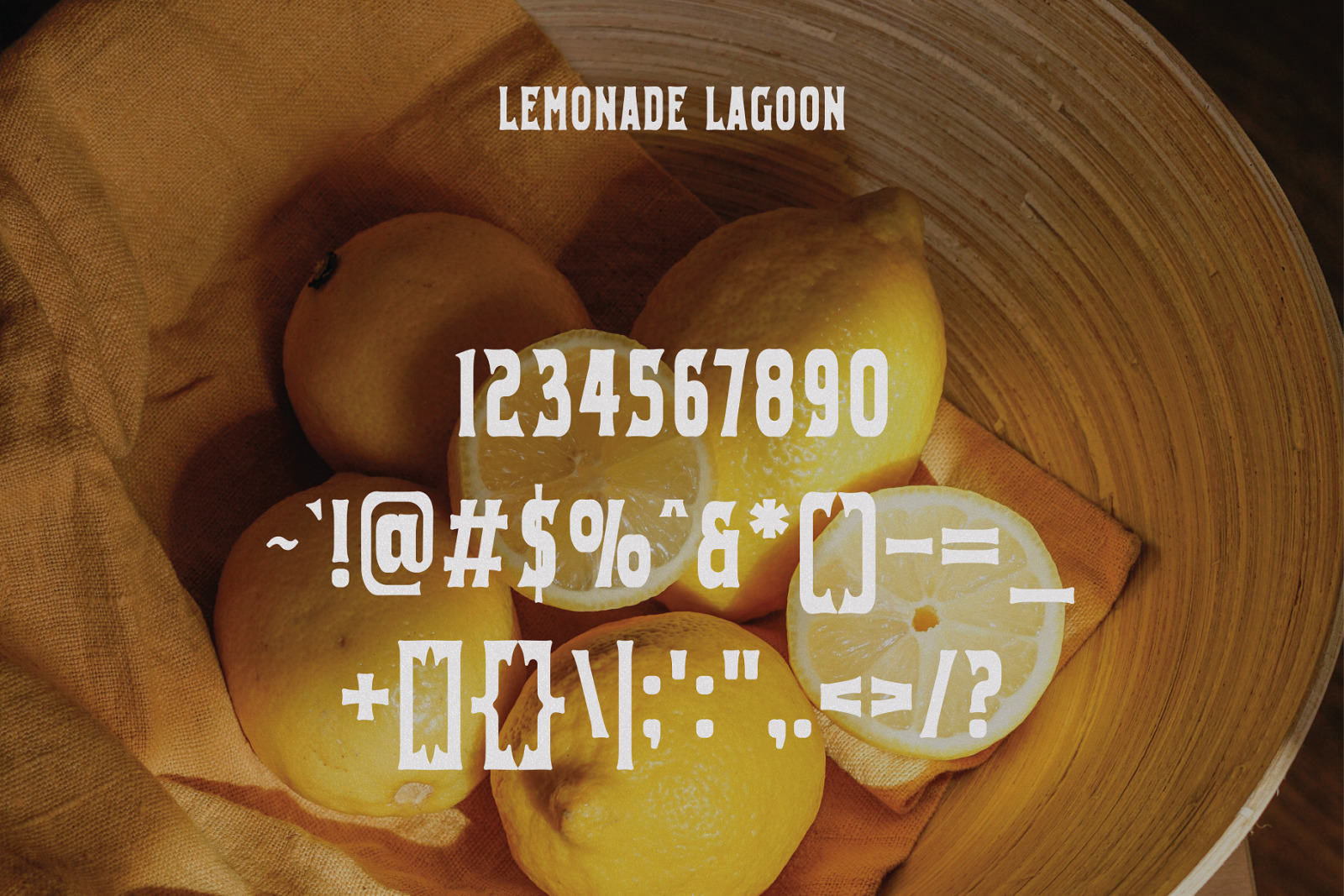 Lemonade Lagoon - Vintage Typeface Lemonade Lagoon - Vintage Typeface