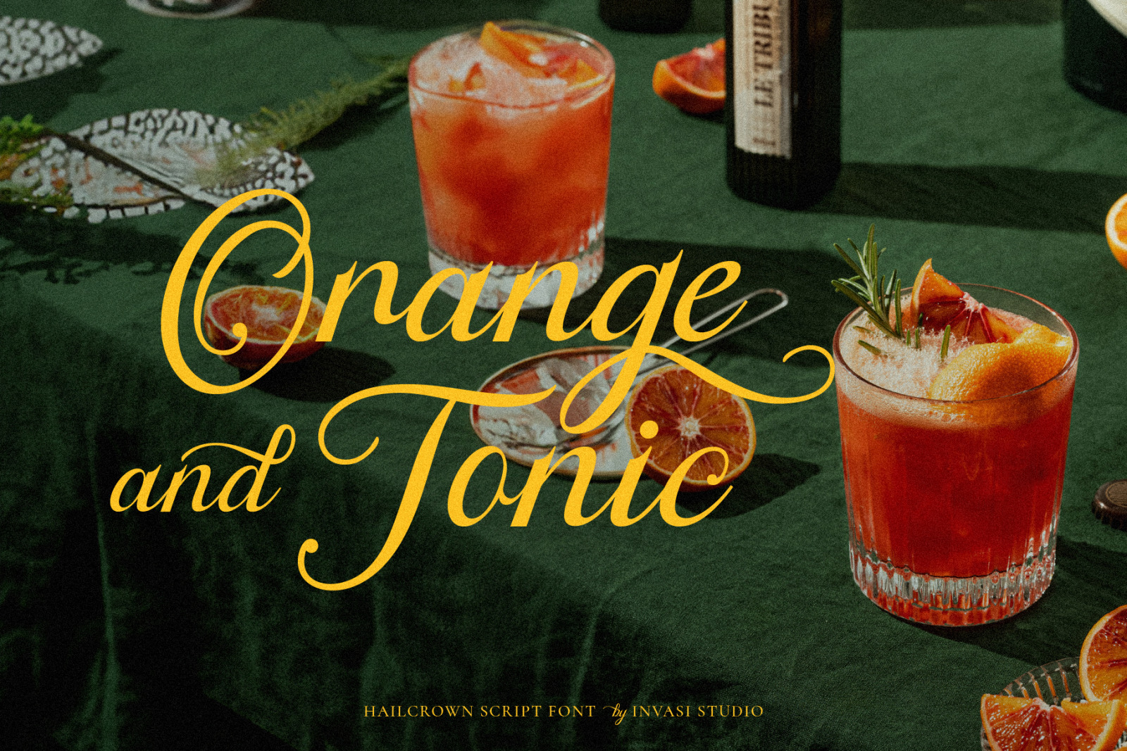 Hailcrown - Classic Script Font Hailcrown - Classic Script Font