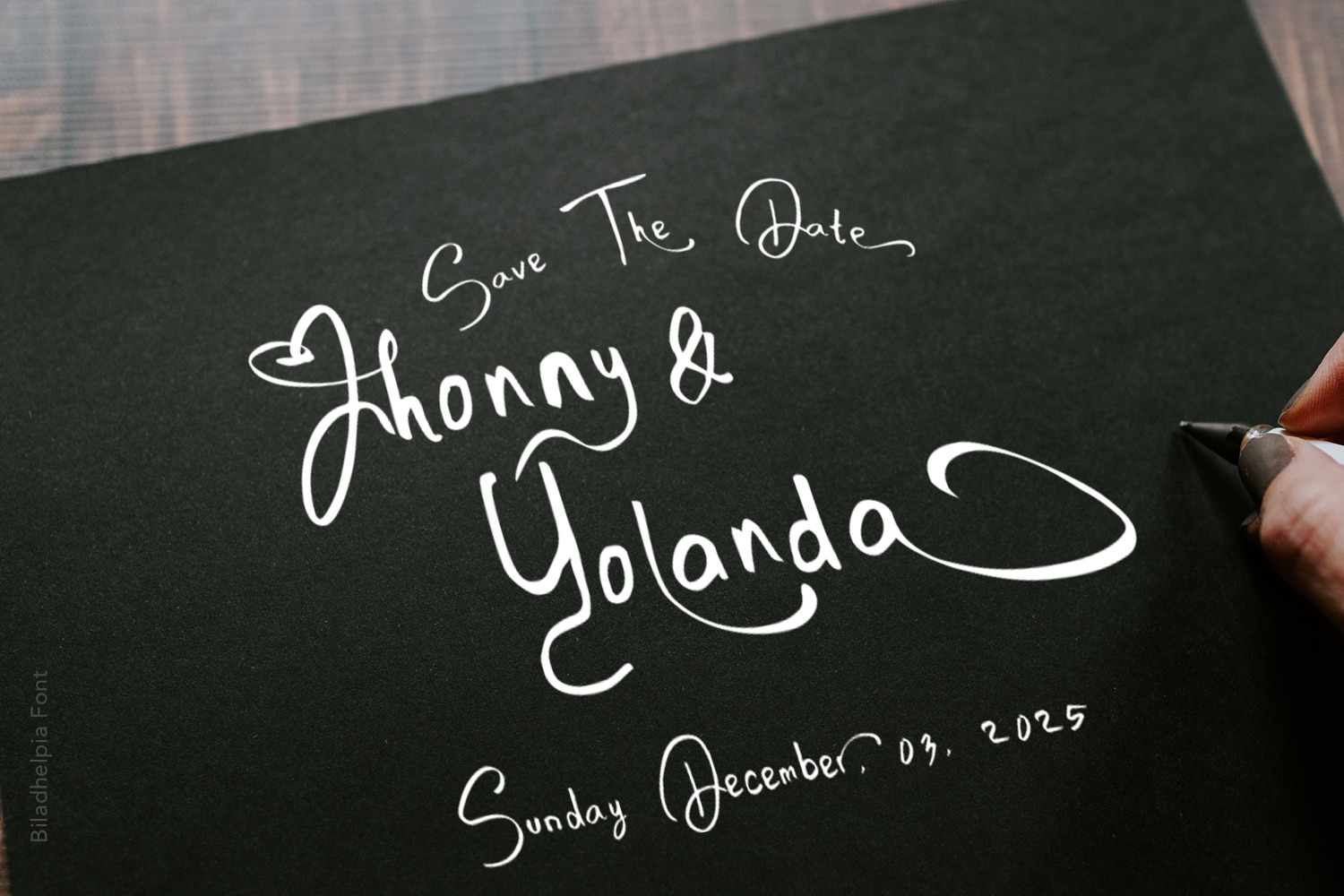 Biladhelpia Handwritten Font