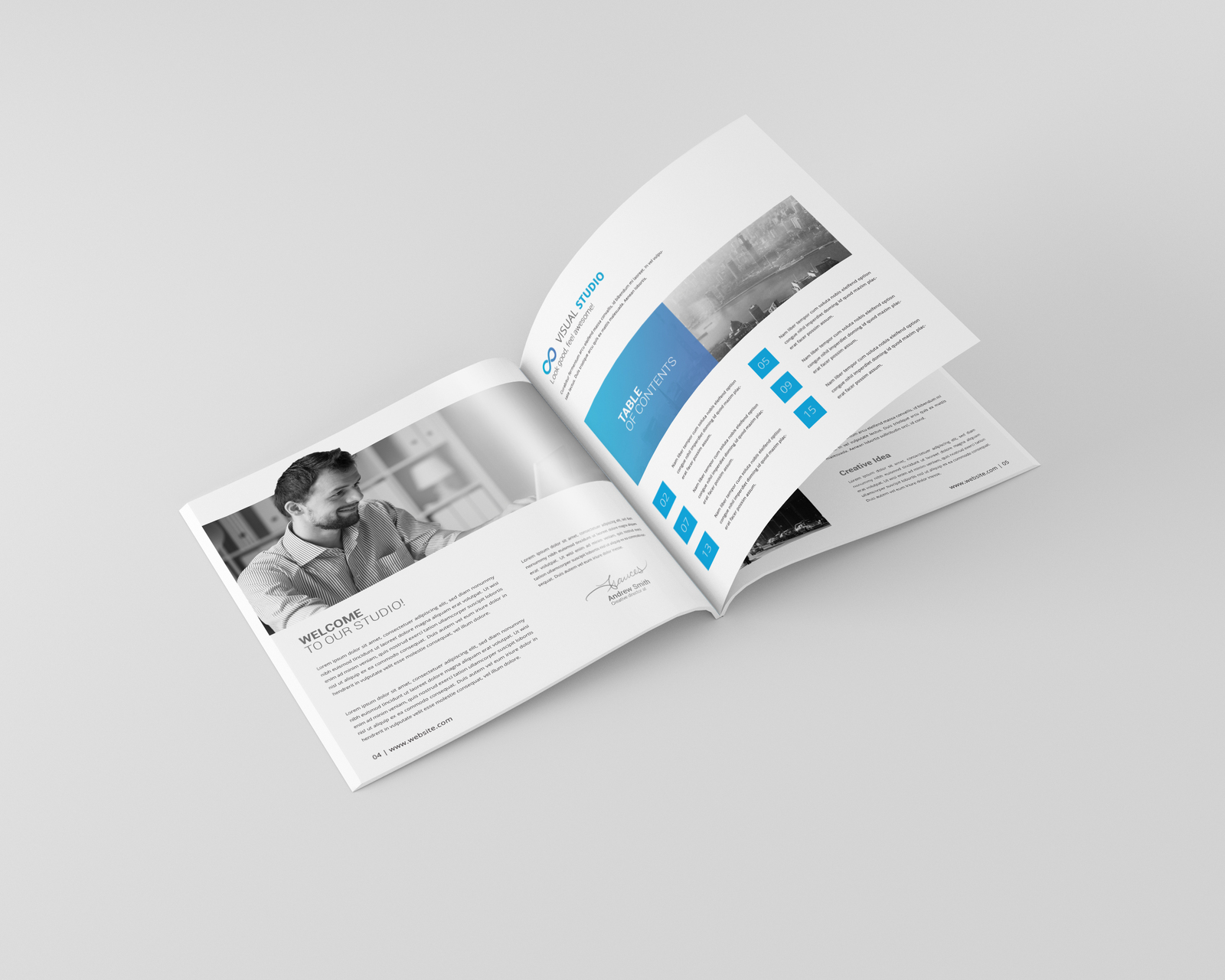 Square Magazine / Brochure Mockup