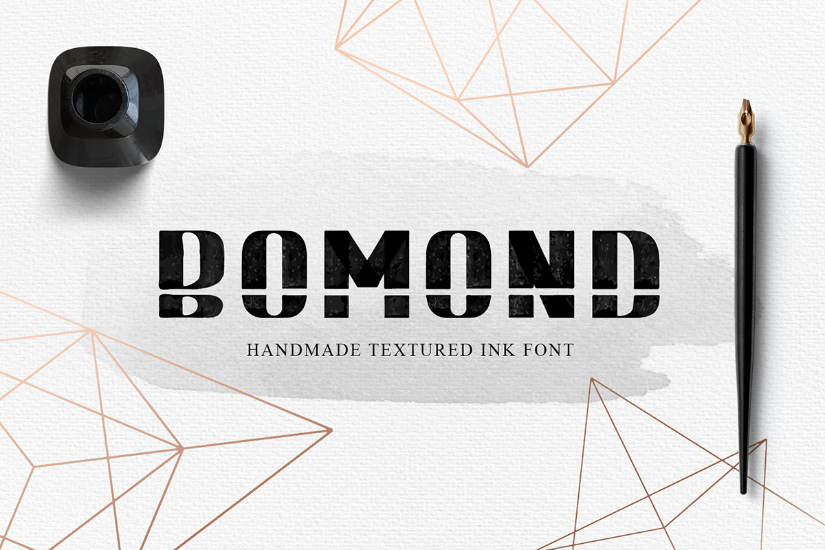 BOMOND. Textured Ink Font