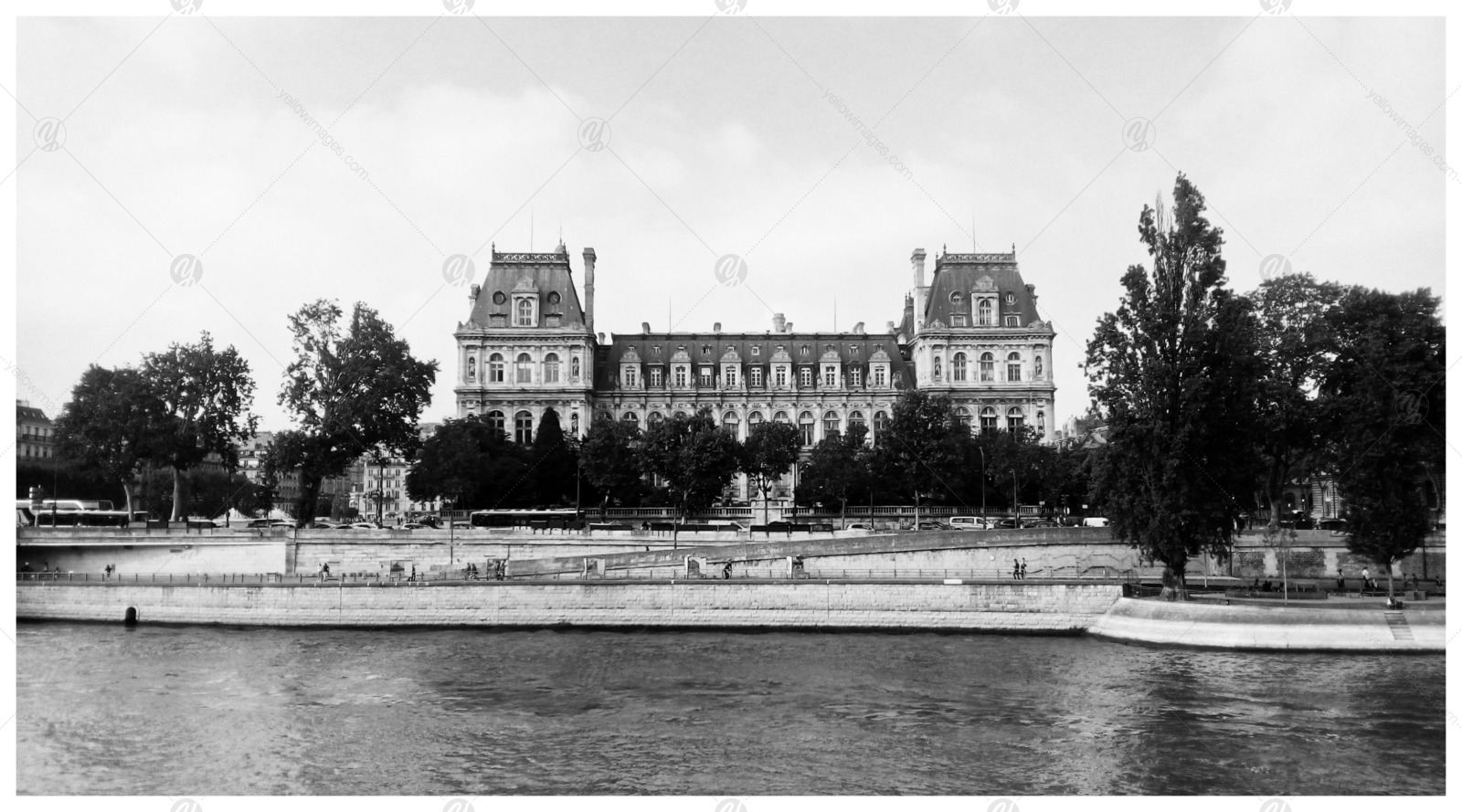 Black and White Paris Landmarks