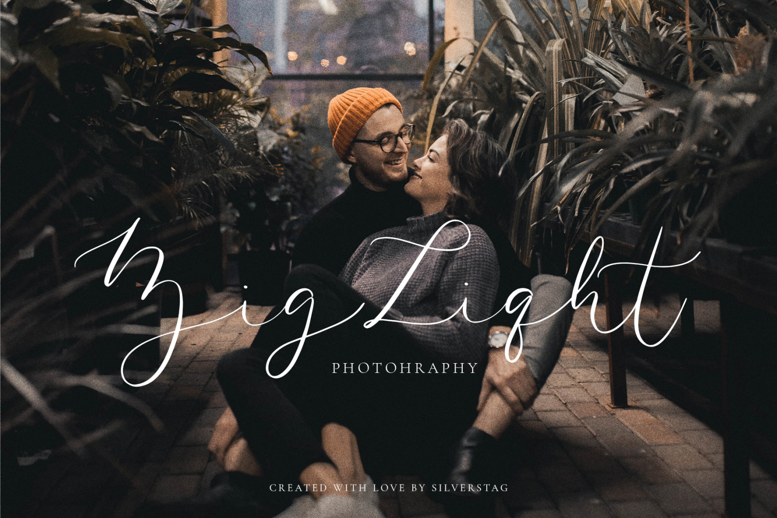 Amelie - Chic & Elegant Script Font Amelie - Chic & Elegant Script Font