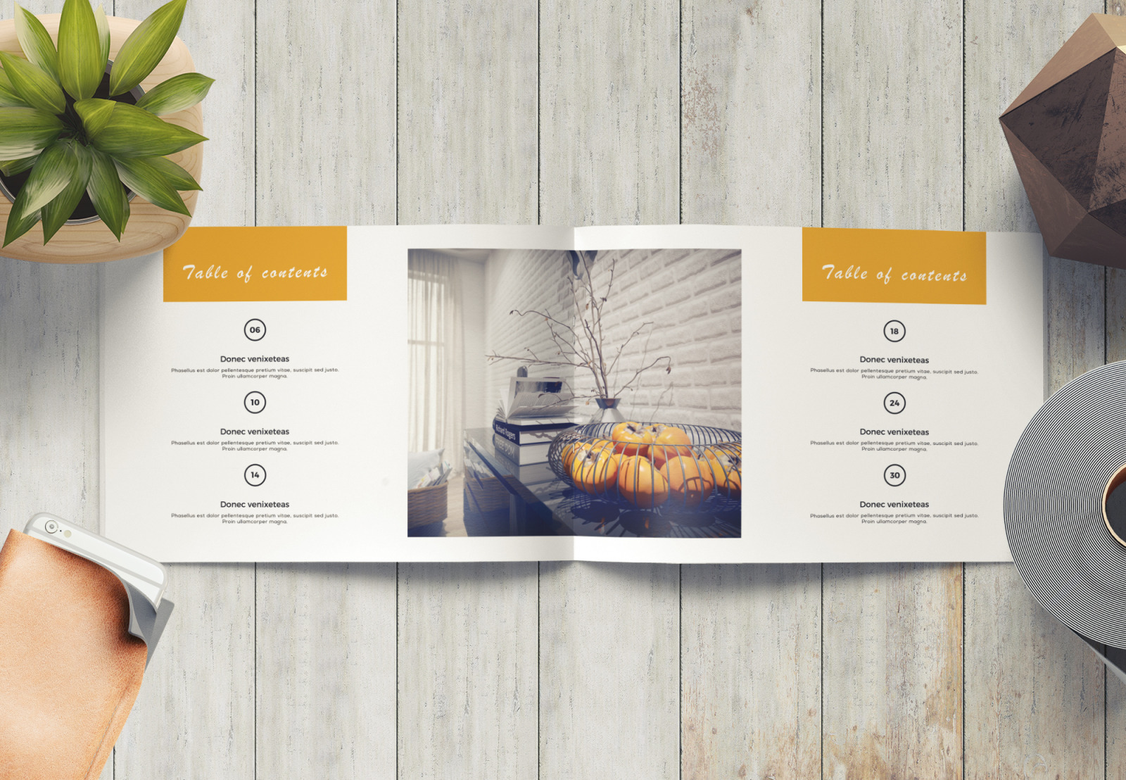 Minimal Product Catalog / Brochure Minimal Product Catalog / Brochure