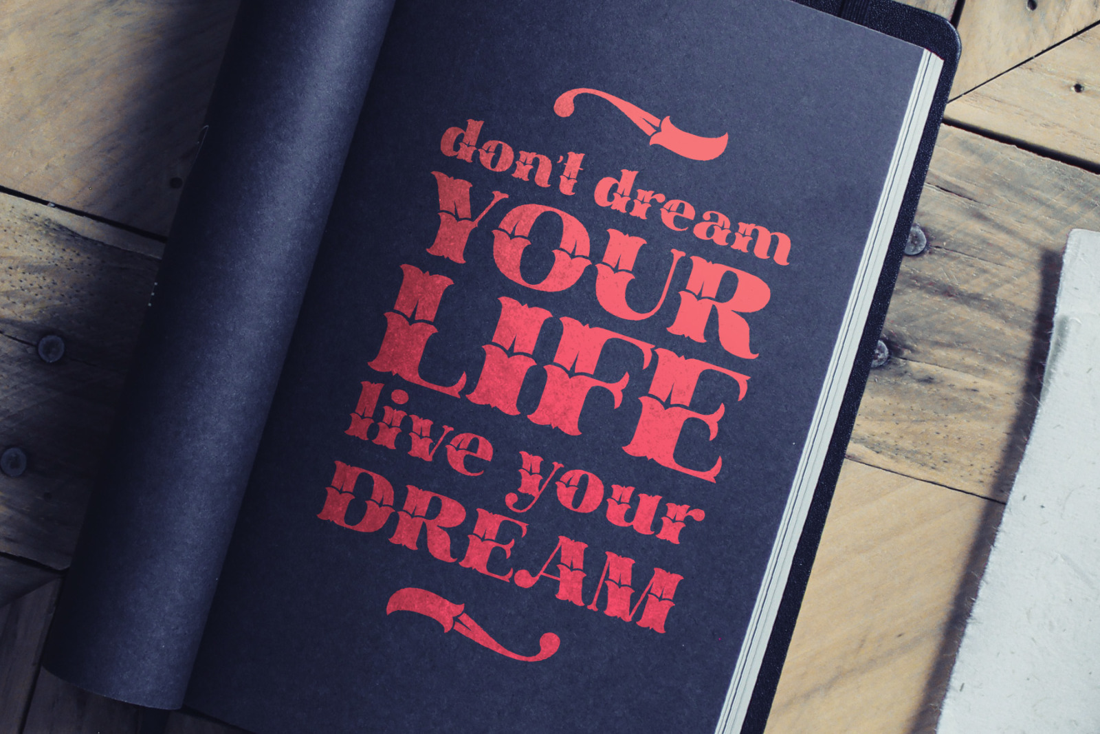 Cally Font & Graphics Cally Font & Graphics