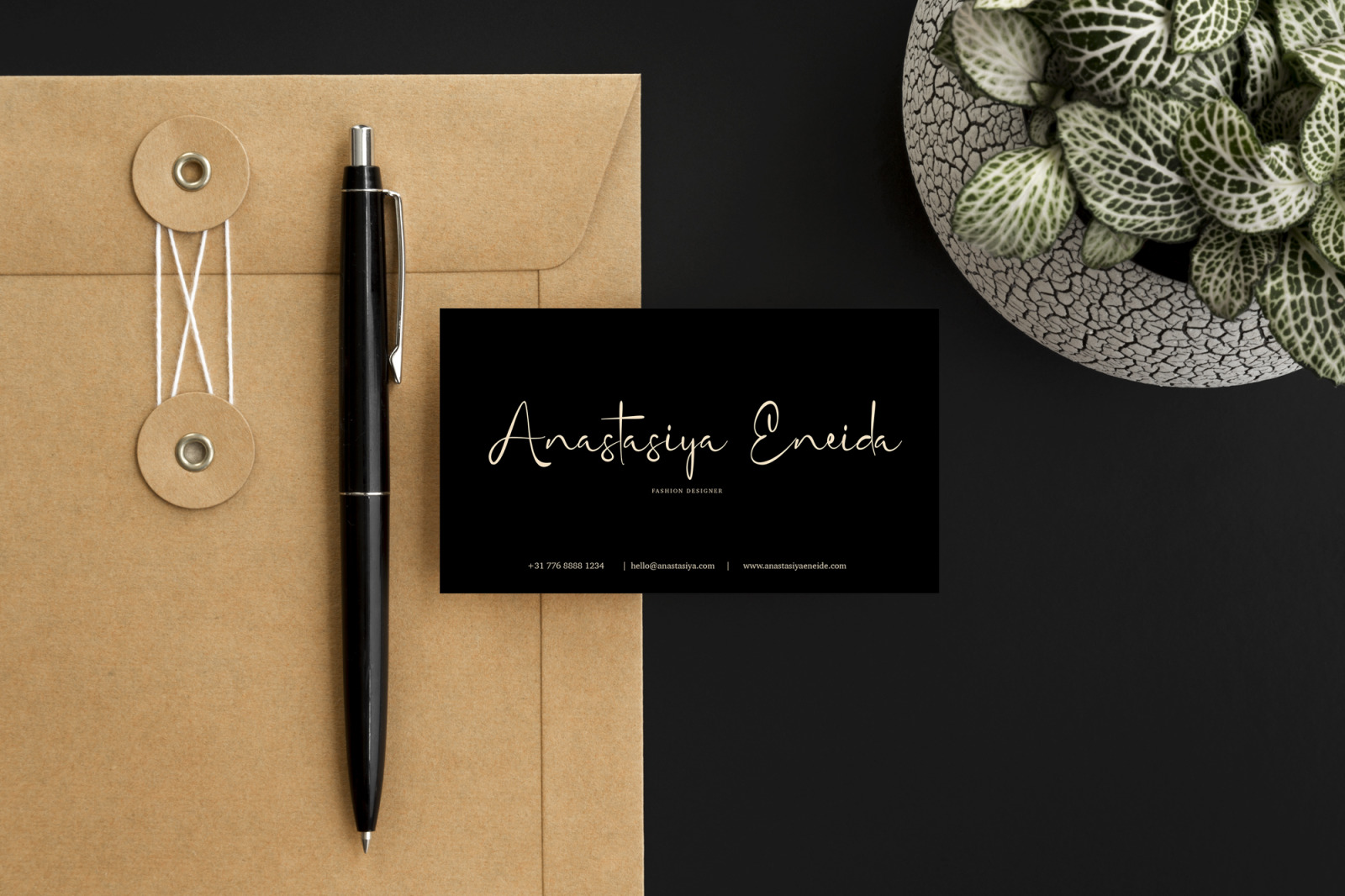 Sintya Stylish Signature Font Sintya Stylish Signature Font