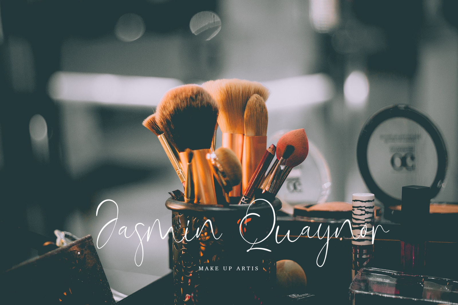 Marylinda Beauty Signature Font