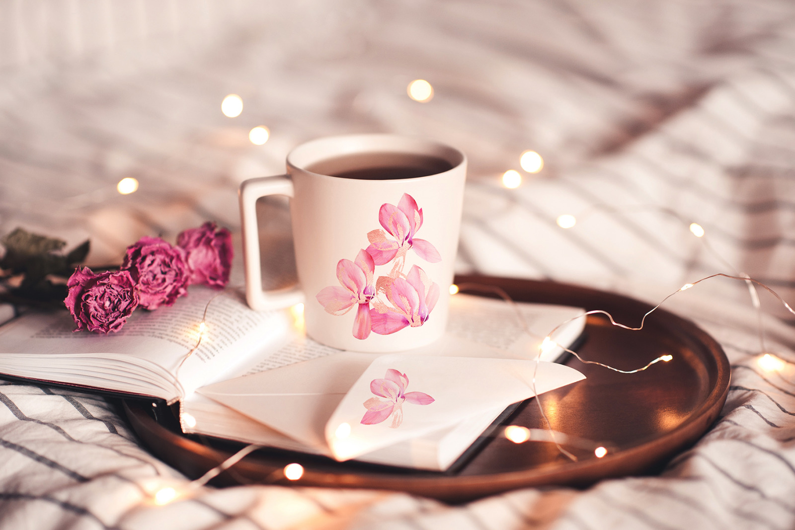 Watercolor clipart with pink floral & rose gold Watercolor clipart with pink floral & rose gold