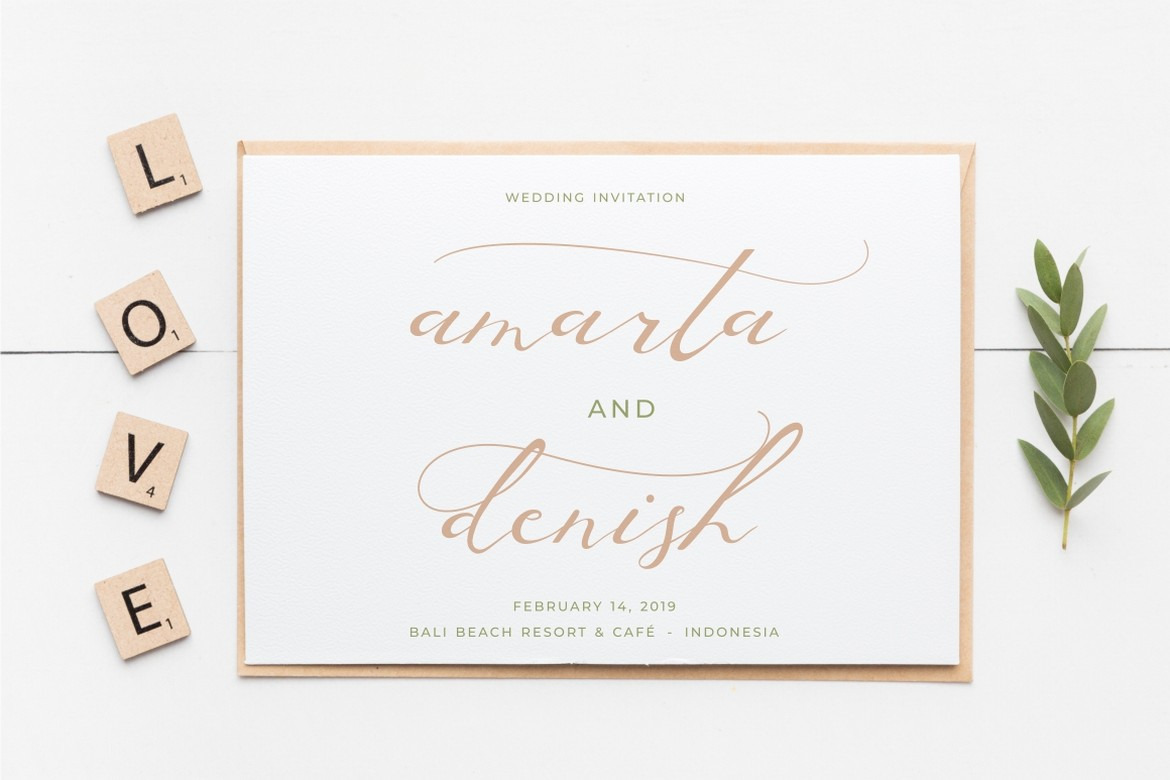 Lusya - Elegant Script Font Lusya - Elegant Script Font
