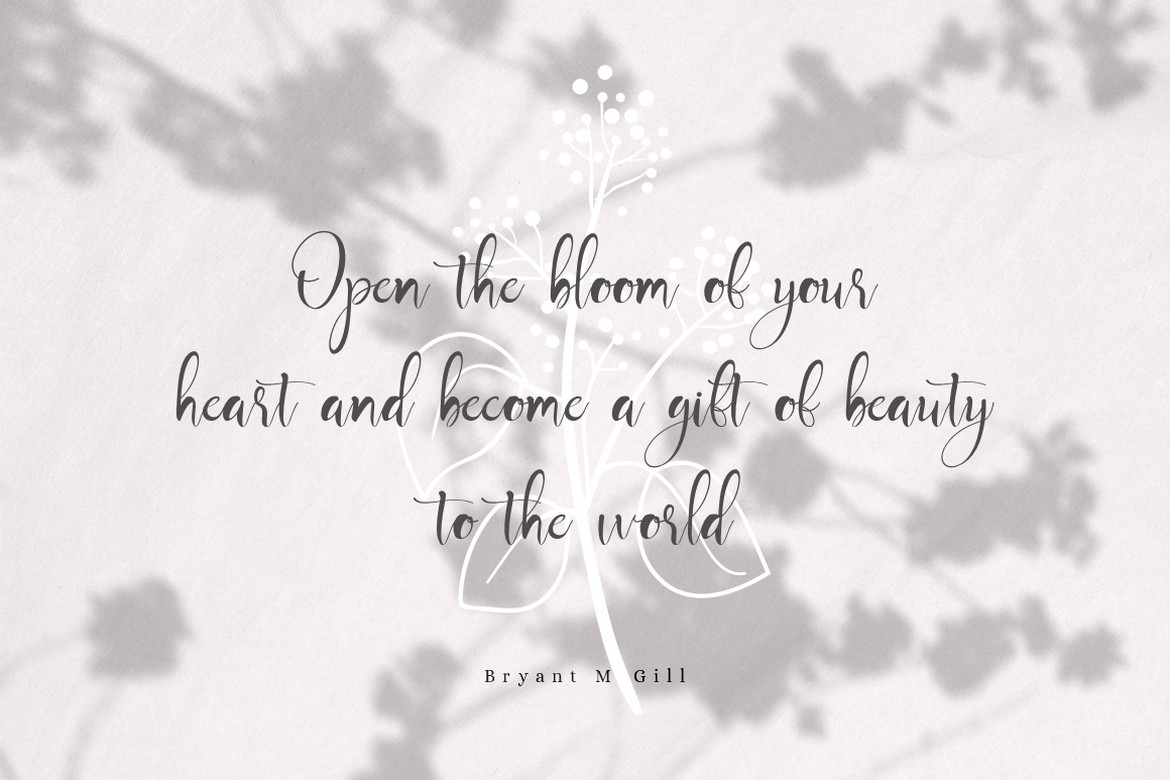 Mayla - Beautiful Handwritting Script Font Mayla - Beautiful Handwritting Script Font