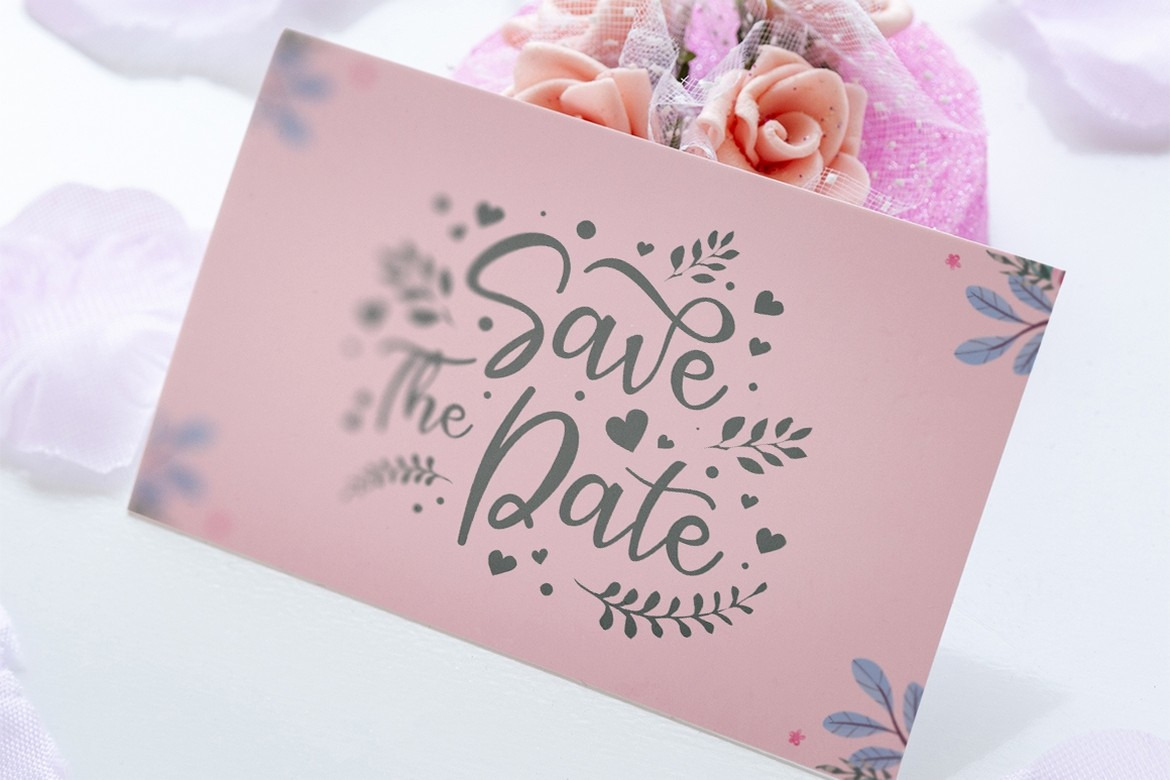 Pearlye - Playful Bouncy Script Font Pearlye - Playful Bouncy Script Font