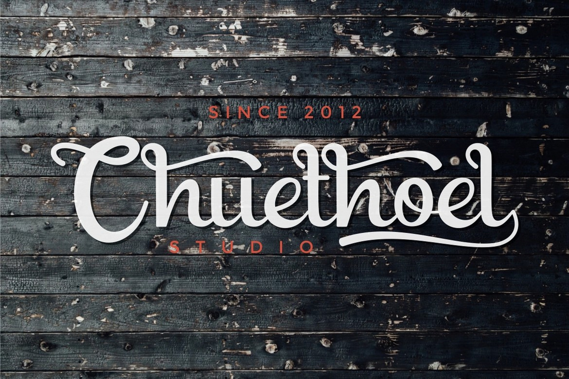 Shaquilla - Modern Classic Style Font